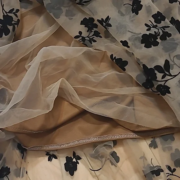 Tulle Skirt - Picture 4 of 5